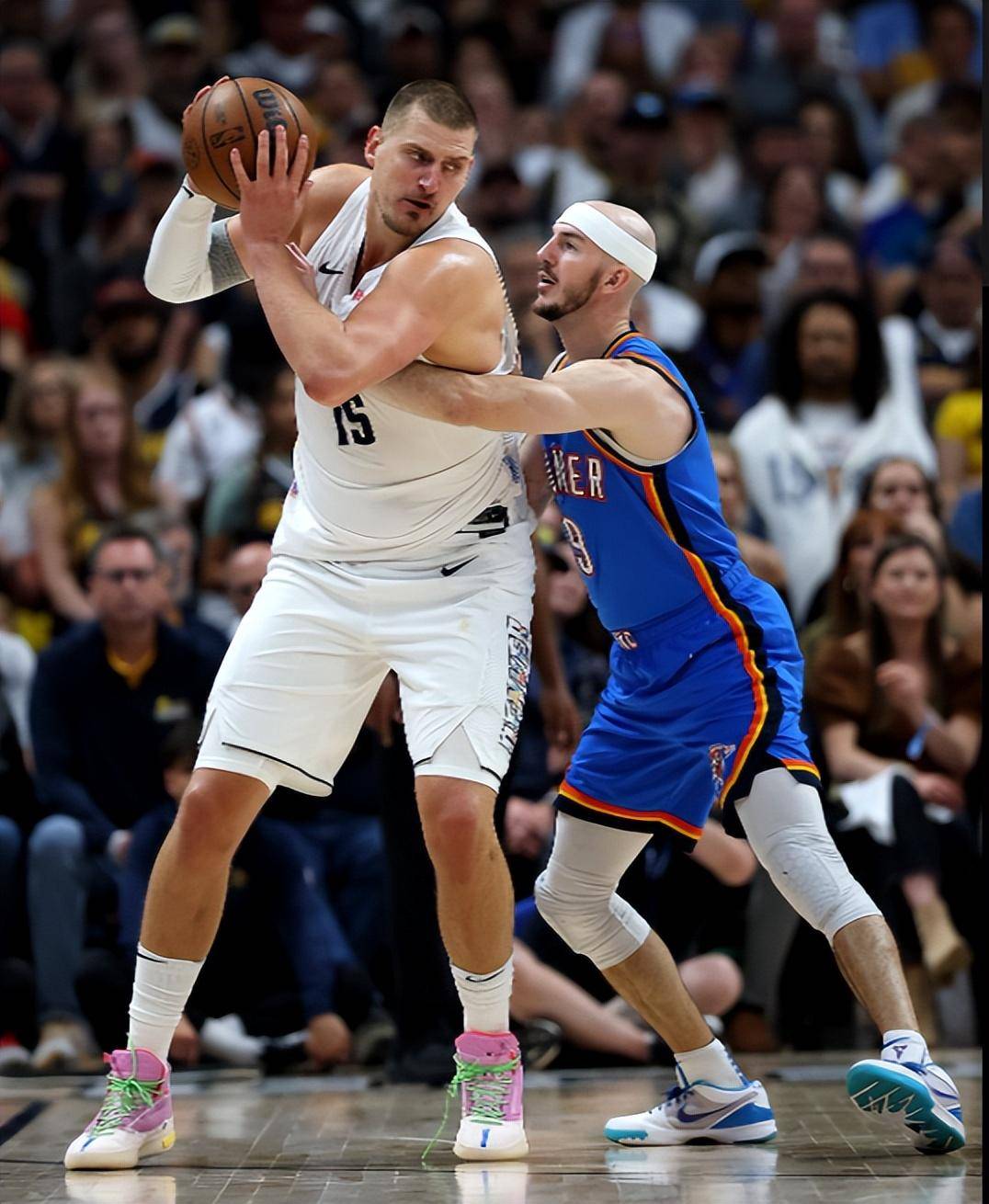 金前锋阿隆 金前锋阿隆