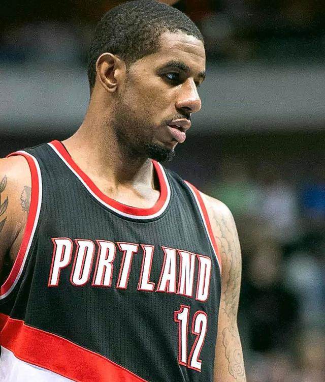 两端提供了 两端提供了