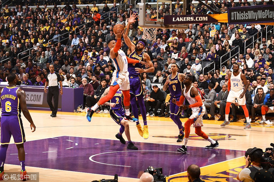 在百年庆典 在百年庆典