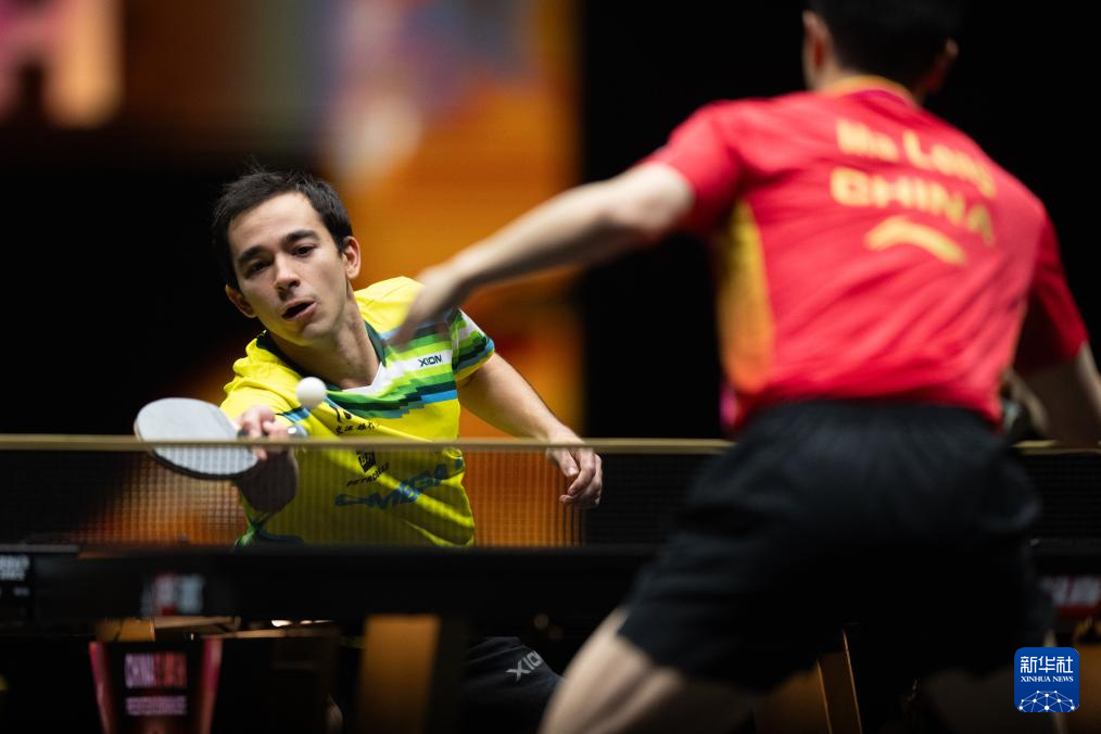 这背后究竟 这背后究竟