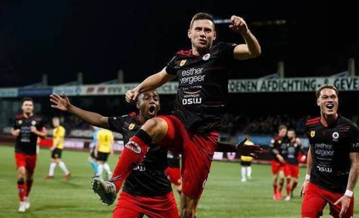 这显示了球 这显示了球